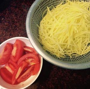 番茄土豆丝的做法 步骤1