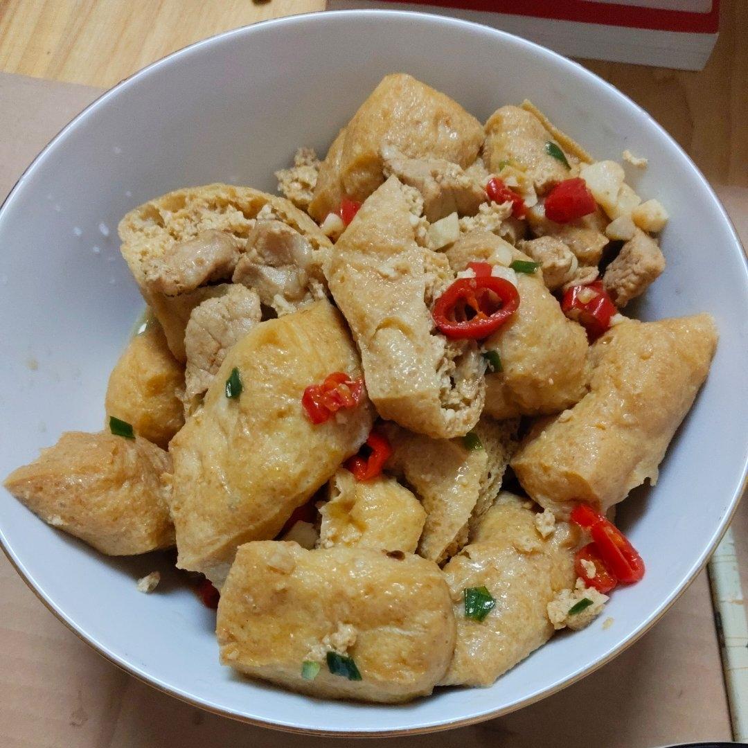 家常油豆腐炒肉