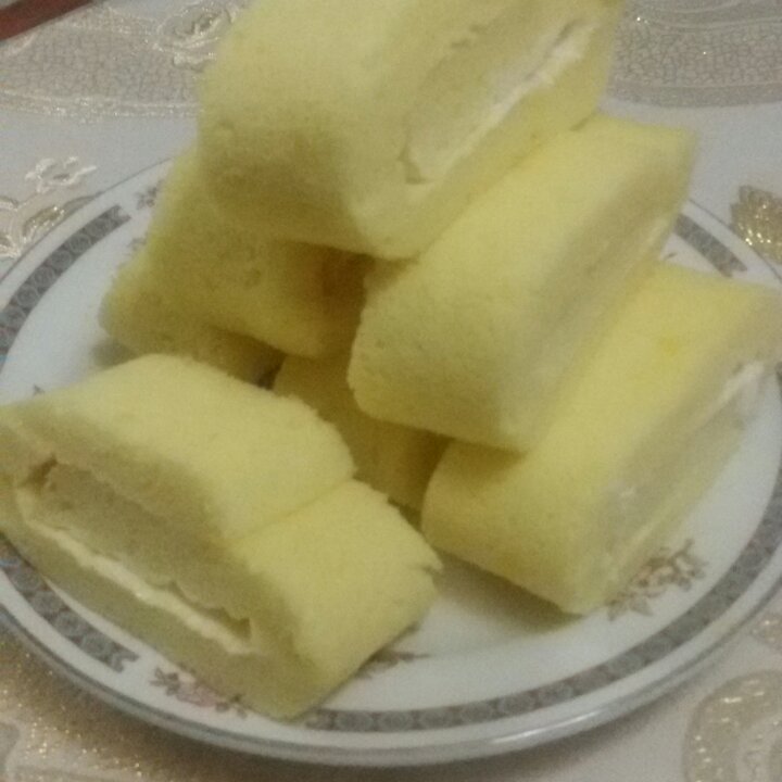 戚风奶油蛋糕卷