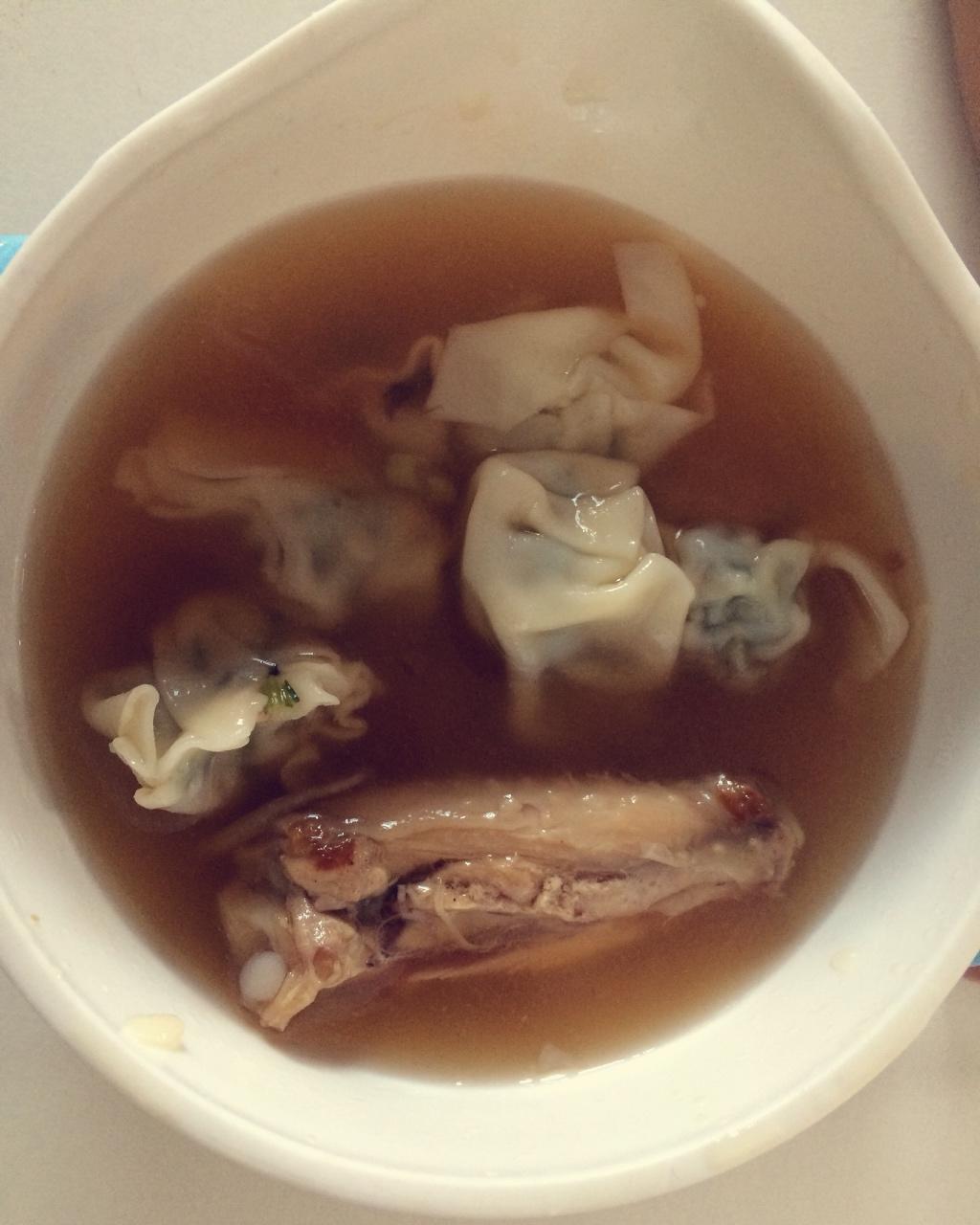 小白菜鲜肉鸡汤馄饨