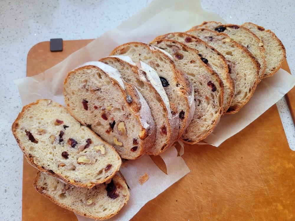 全麦坚果蔓越莓欧包~隔夜发酵