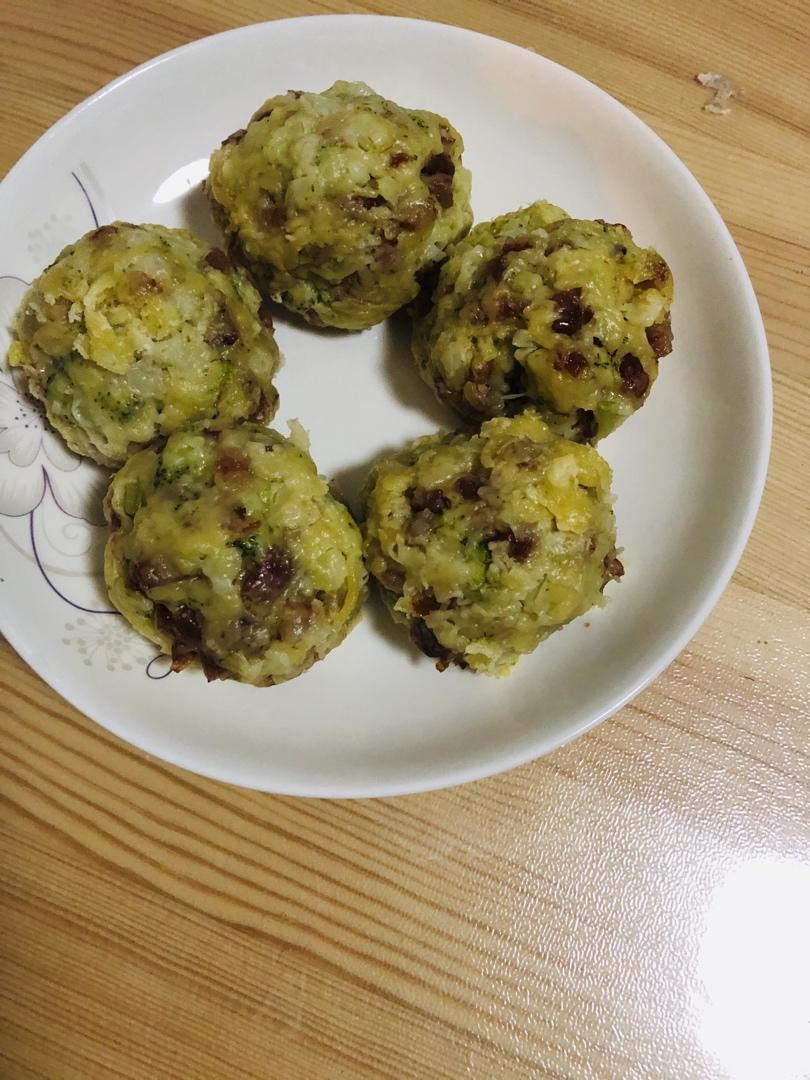 【快手早餐-西兰花饼】简单好做又好吃