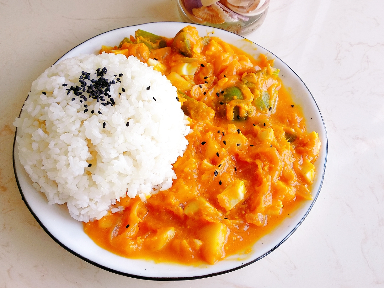 素南瓜咖喱饭——有啥放啥的做法