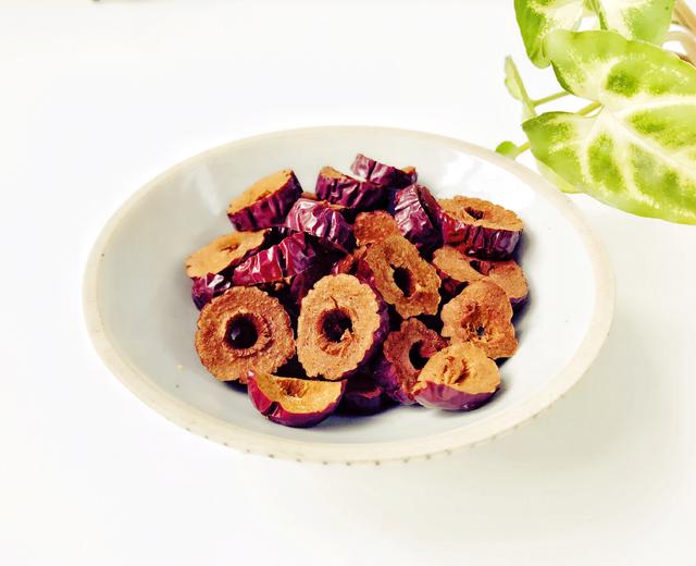 宝宝辅食:红枣脆片的做法