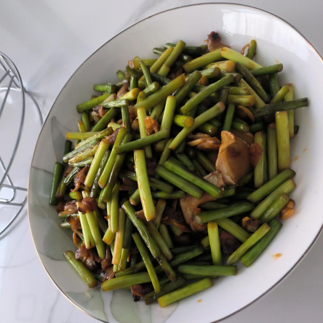 蒜苔炒蛤蜊肉