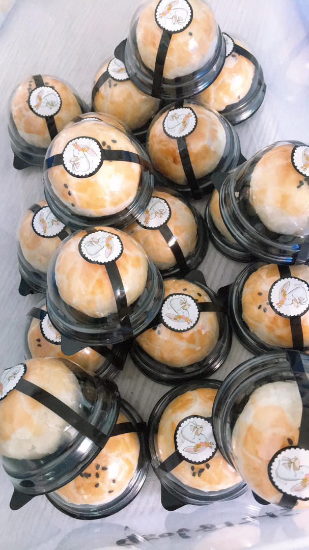 免揉免松弛超快手不破酥不混酥的蛋黄酥—新手一看包会