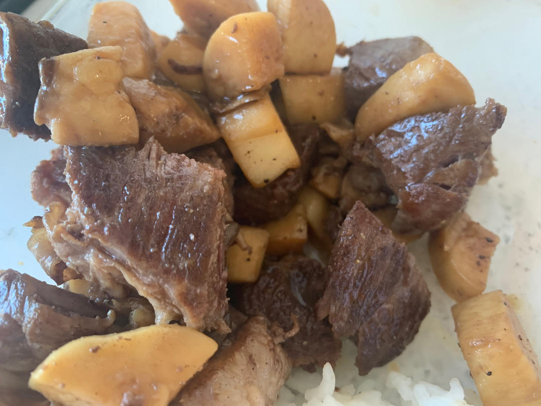 黑胡椒杏鲍菇牛肉粒