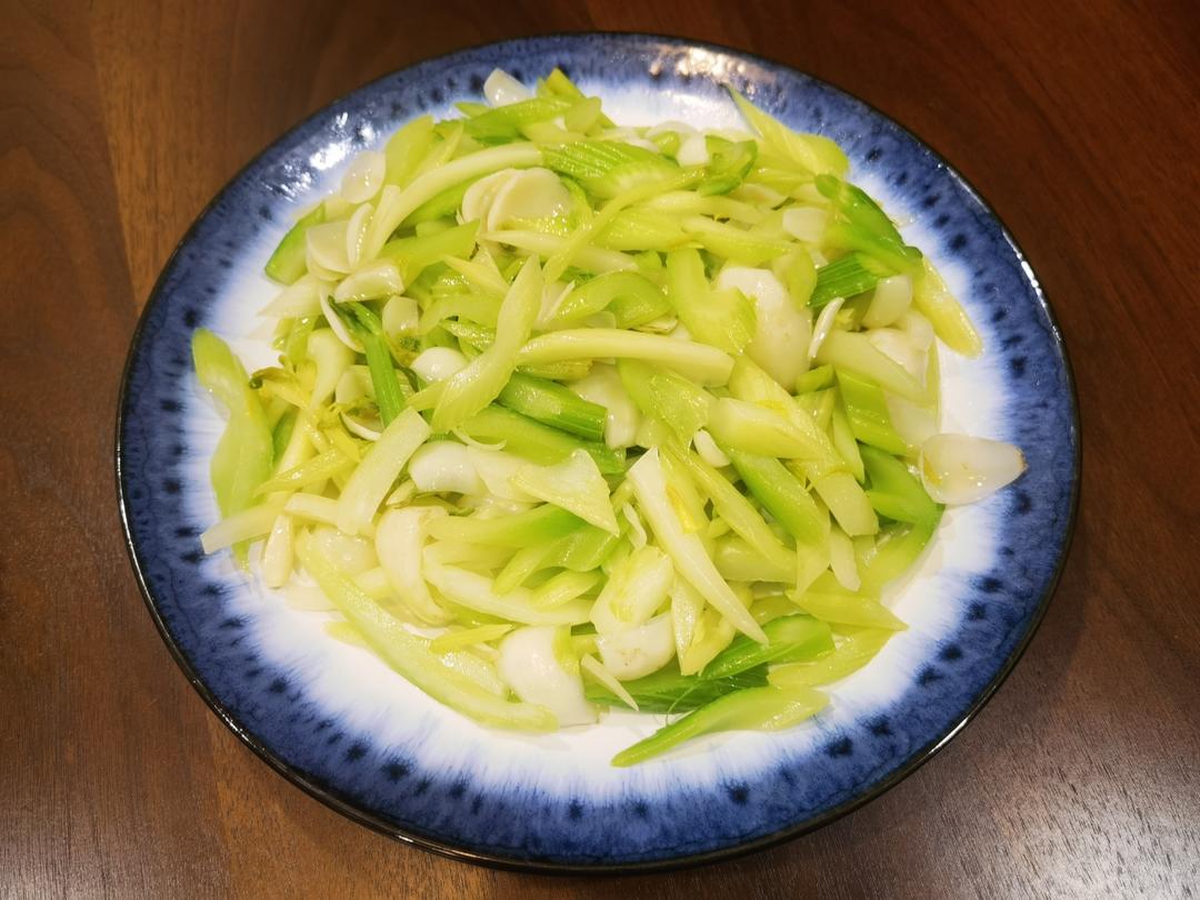 西芹百合