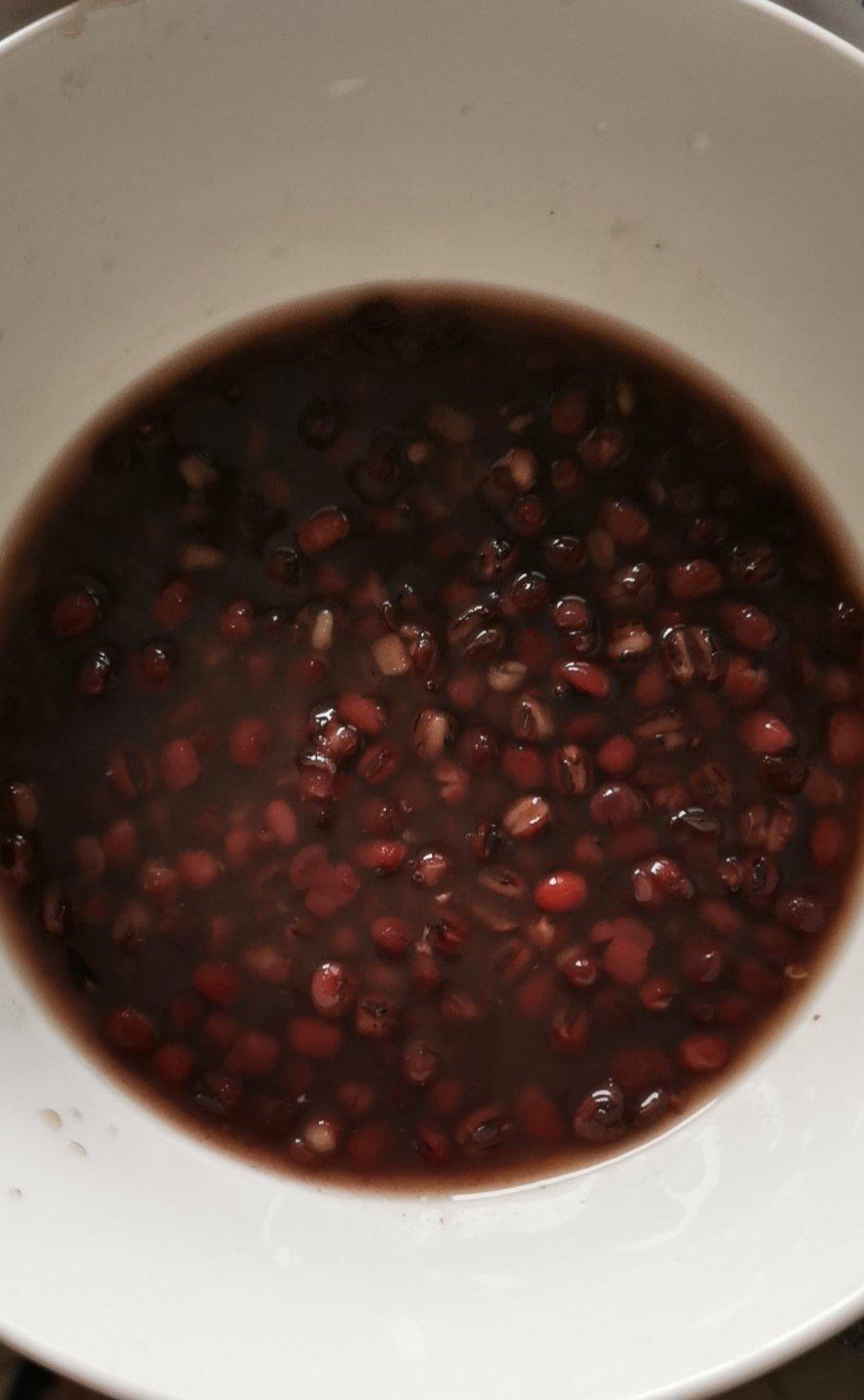 慵儿做的香甜红豆沙牛奶