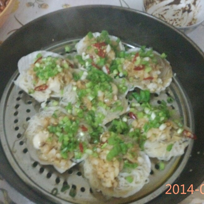 蒜蓉粉丝蒸扇贝