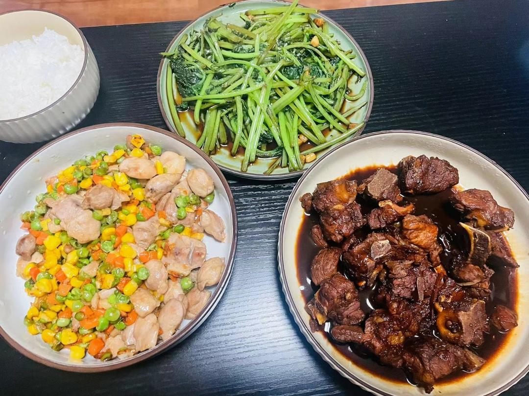 清炒茼蒿
