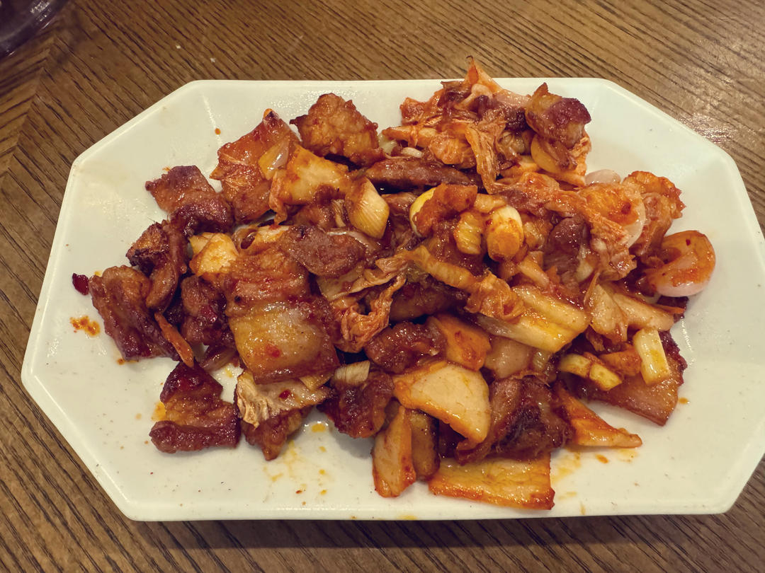 五花肉炒辣白菜