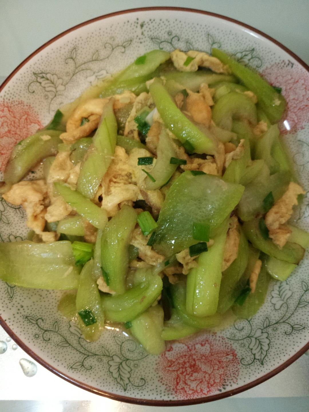 丝瓜炒鸡蛋