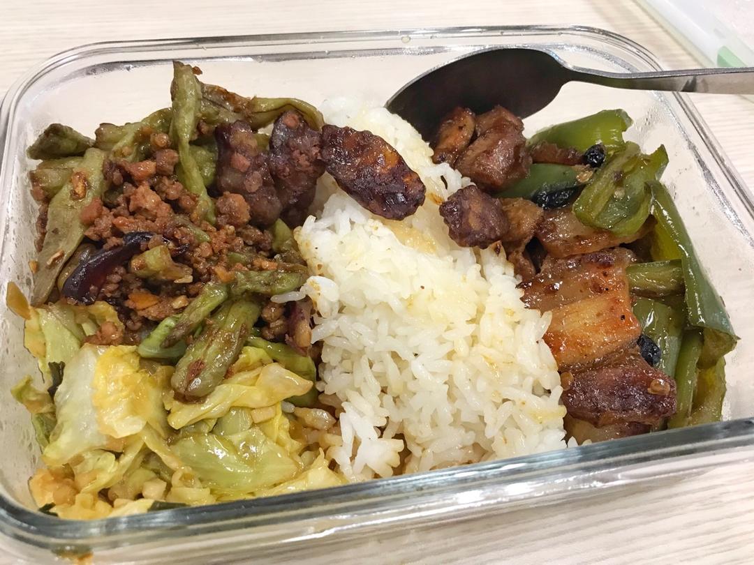 成都人家里的青椒回锅肉