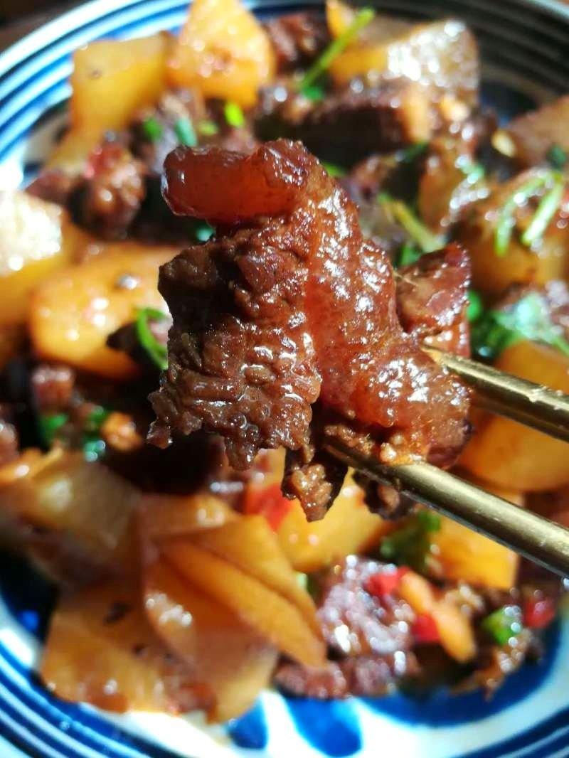【萝卜炖牛腩】如何做好萝卜焖牛腩？大厨亲授！