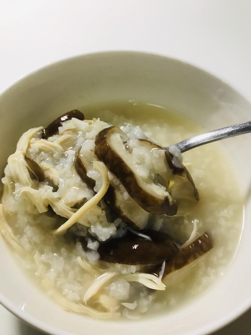 香菇鸡肉粥