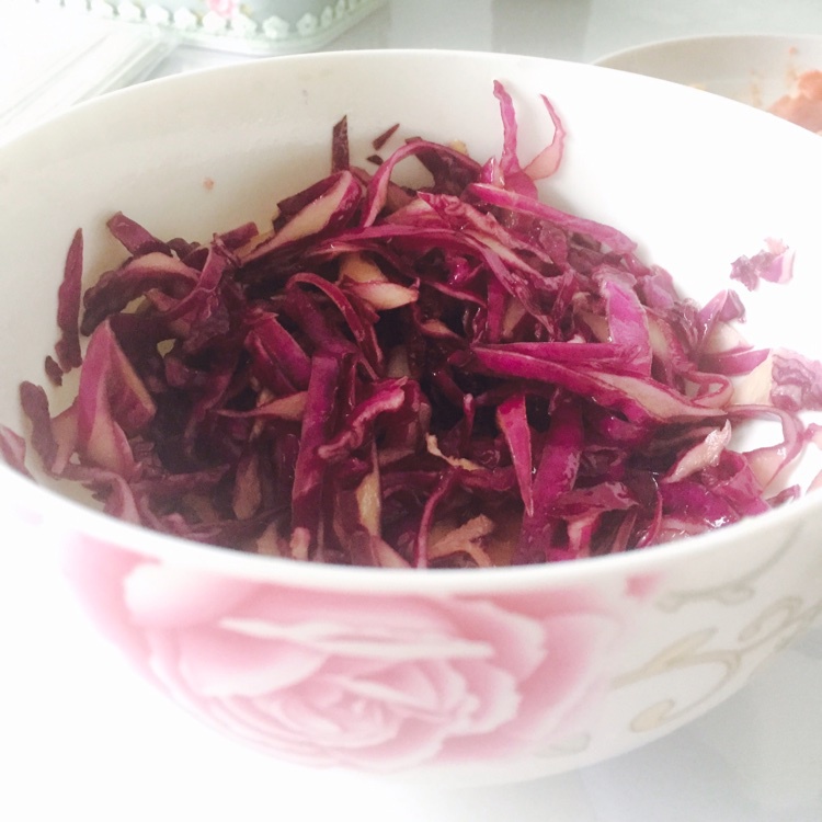 凉拌紫甘蓝