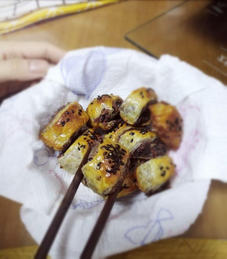 豆沙蛋黄酥皮卷