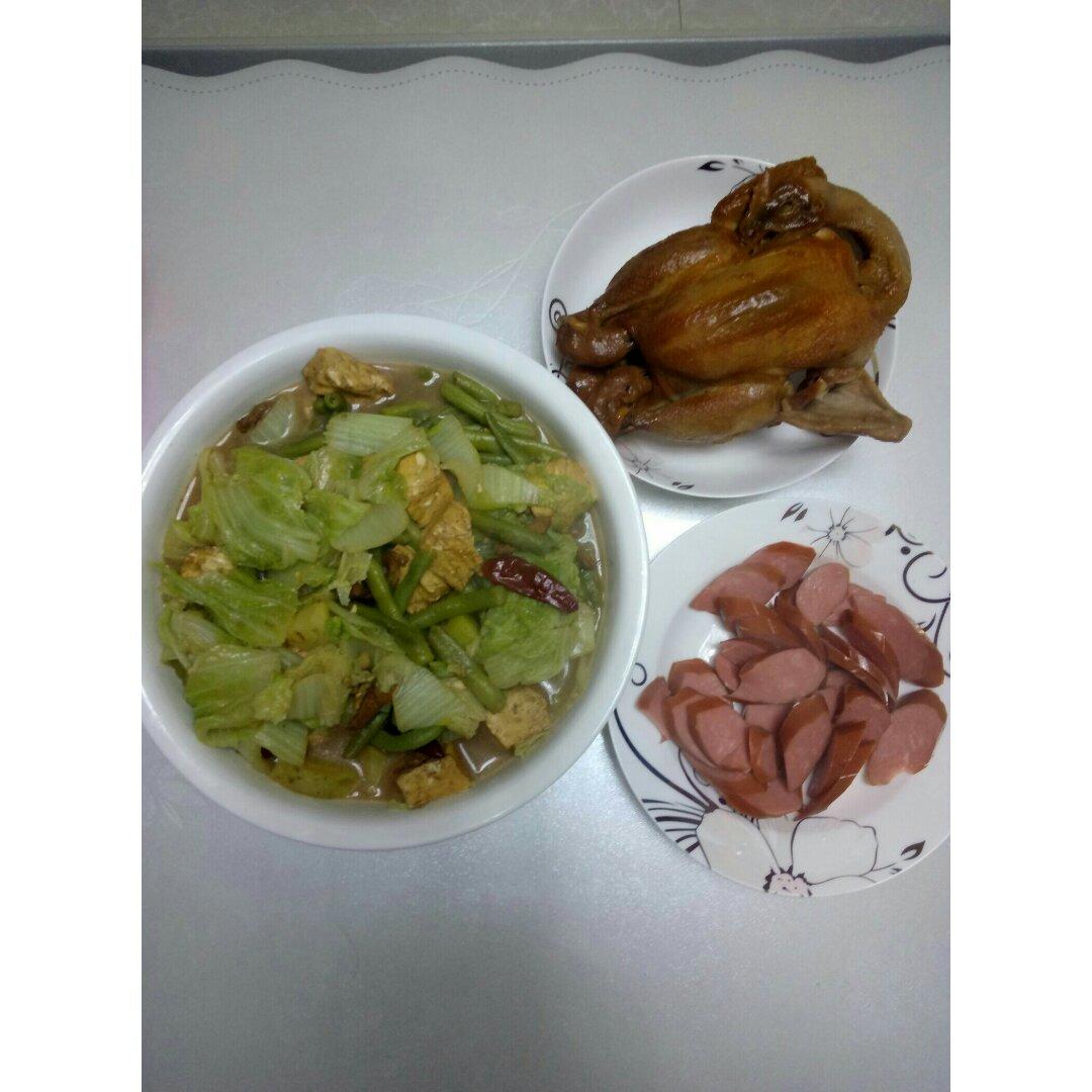 冬季家常菜：白菜炖豆腐