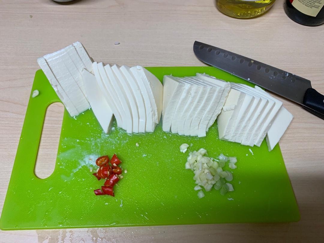 焖煎豆腐