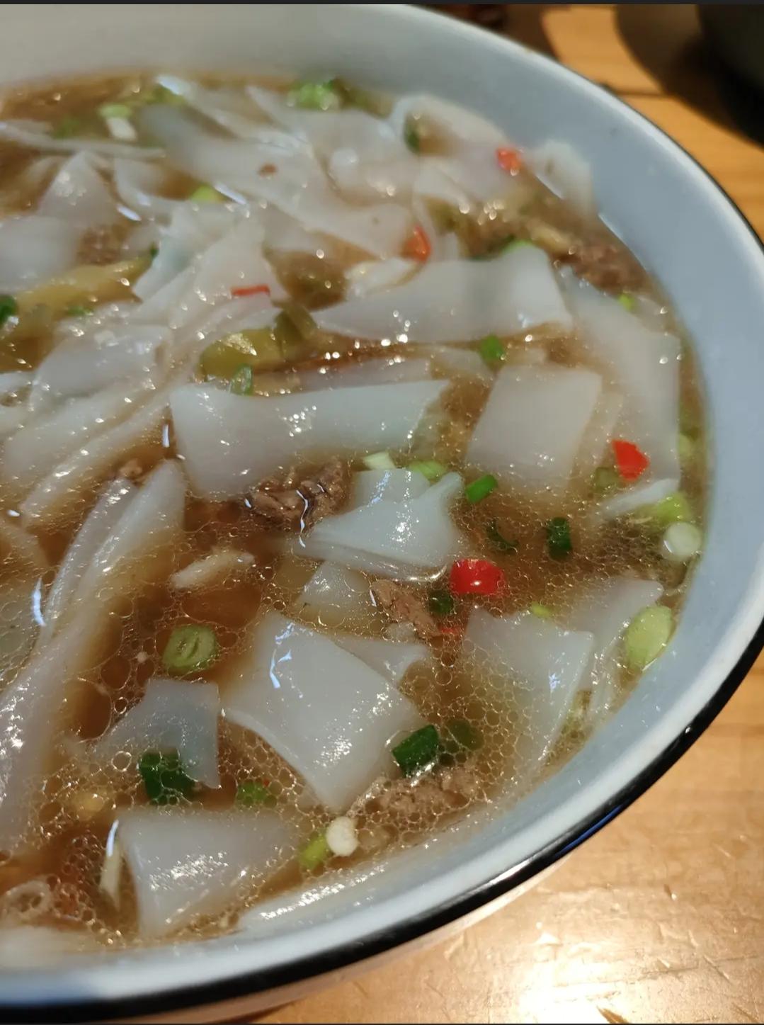 湘潭人最爱的-传统肉丝米粉
