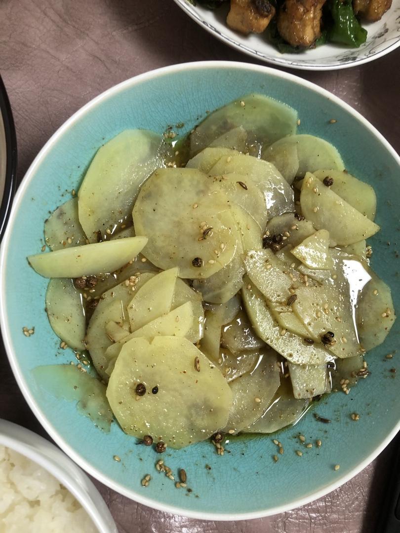 兰州风味麻辣土豆片（又名：通渭路土豆片、马三洋芋片）