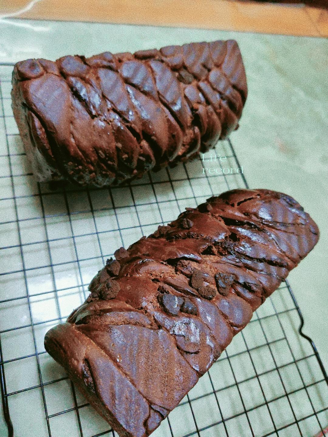 🍫巧克力控心头爱｜雪山🏔️吐司超浓郁‼️三倍巧克力的快乐🌸