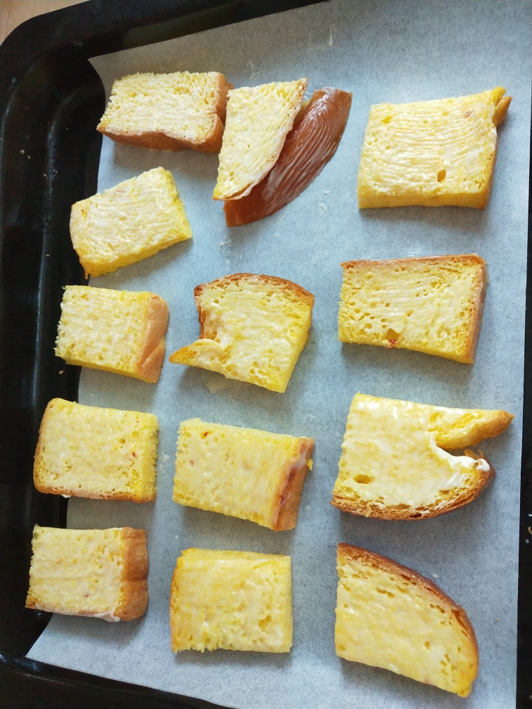 鸡蛋版，黄油版烤面包片的做法 步骤6