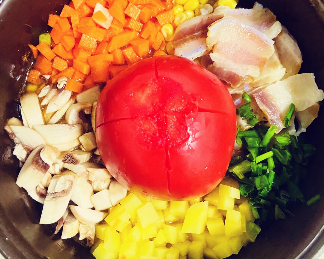🍅网红一颗番茄饭/腊肉焖饭