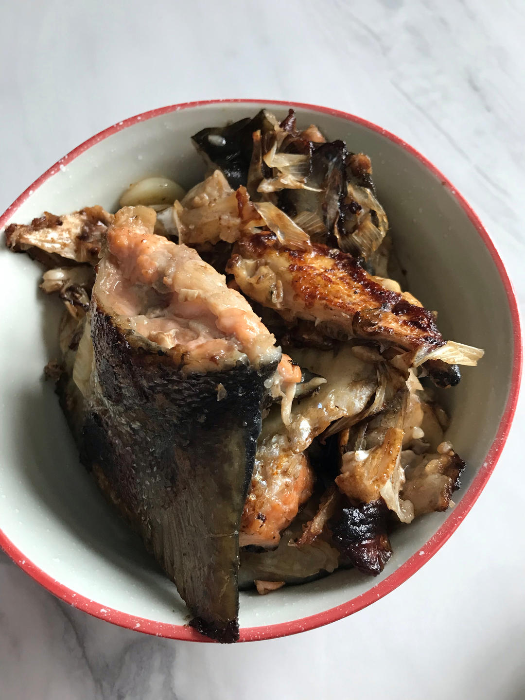 砂锅三文鱼头，这样就可以做《中餐厅》张亮拿手菜