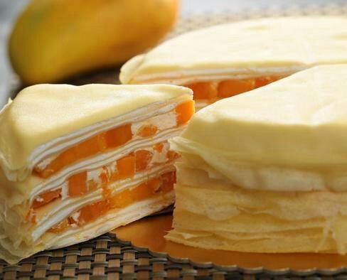 纷飞的花iovg做的芒果千层蛋糕