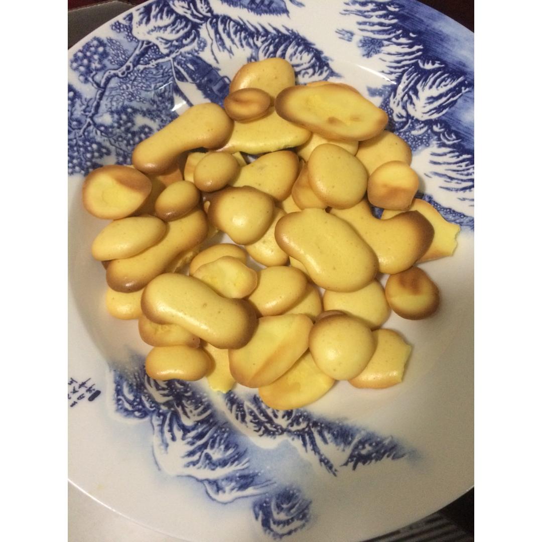 宝宝奶香蛋黄小溶豆