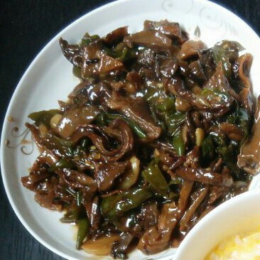青椒干巴菌