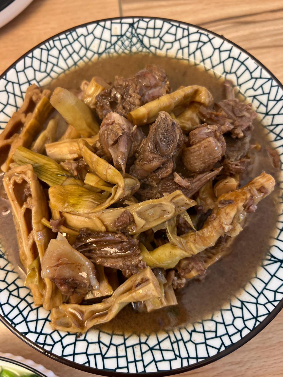 笋干老鸭煲
