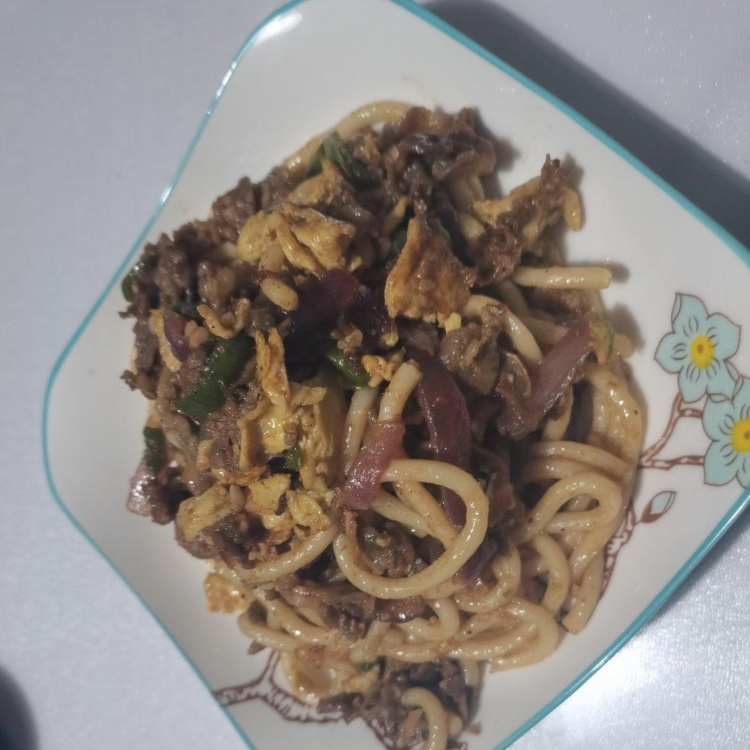 【好吃到舔盘的乌冬面】