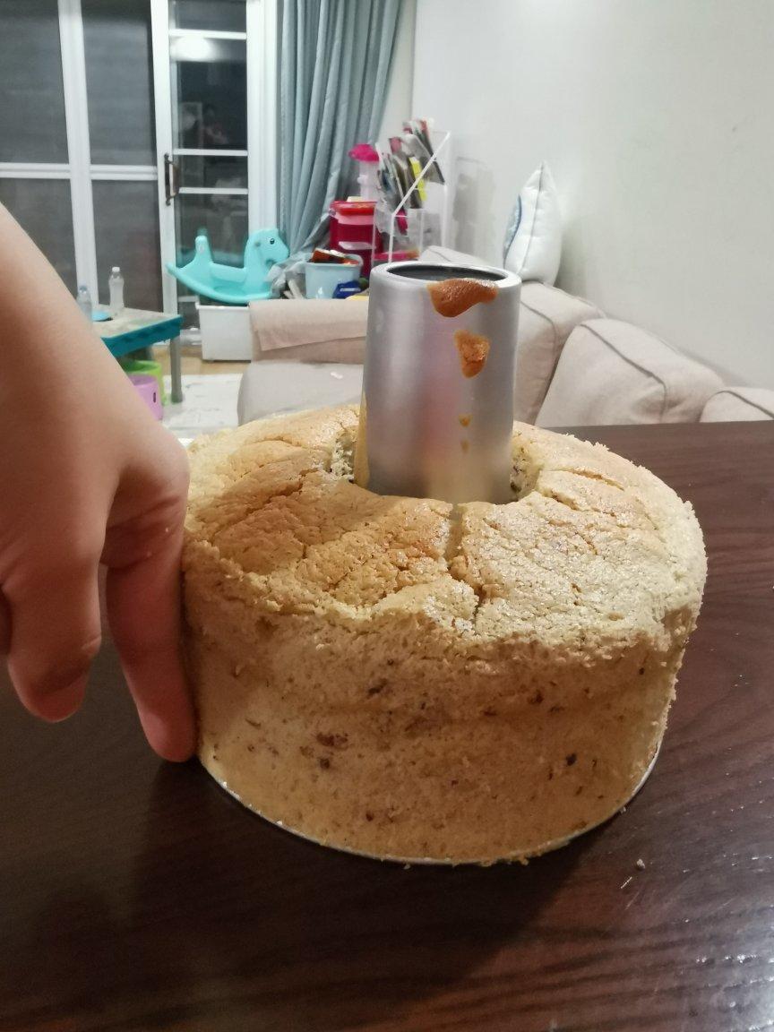 蓝莓酱戚风蛋糕