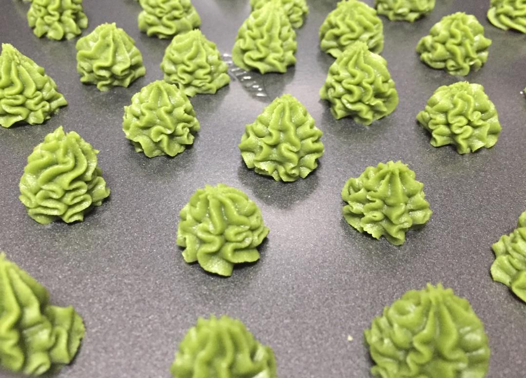 酥到掉渣的网红珍妮曲奇，牛油小花