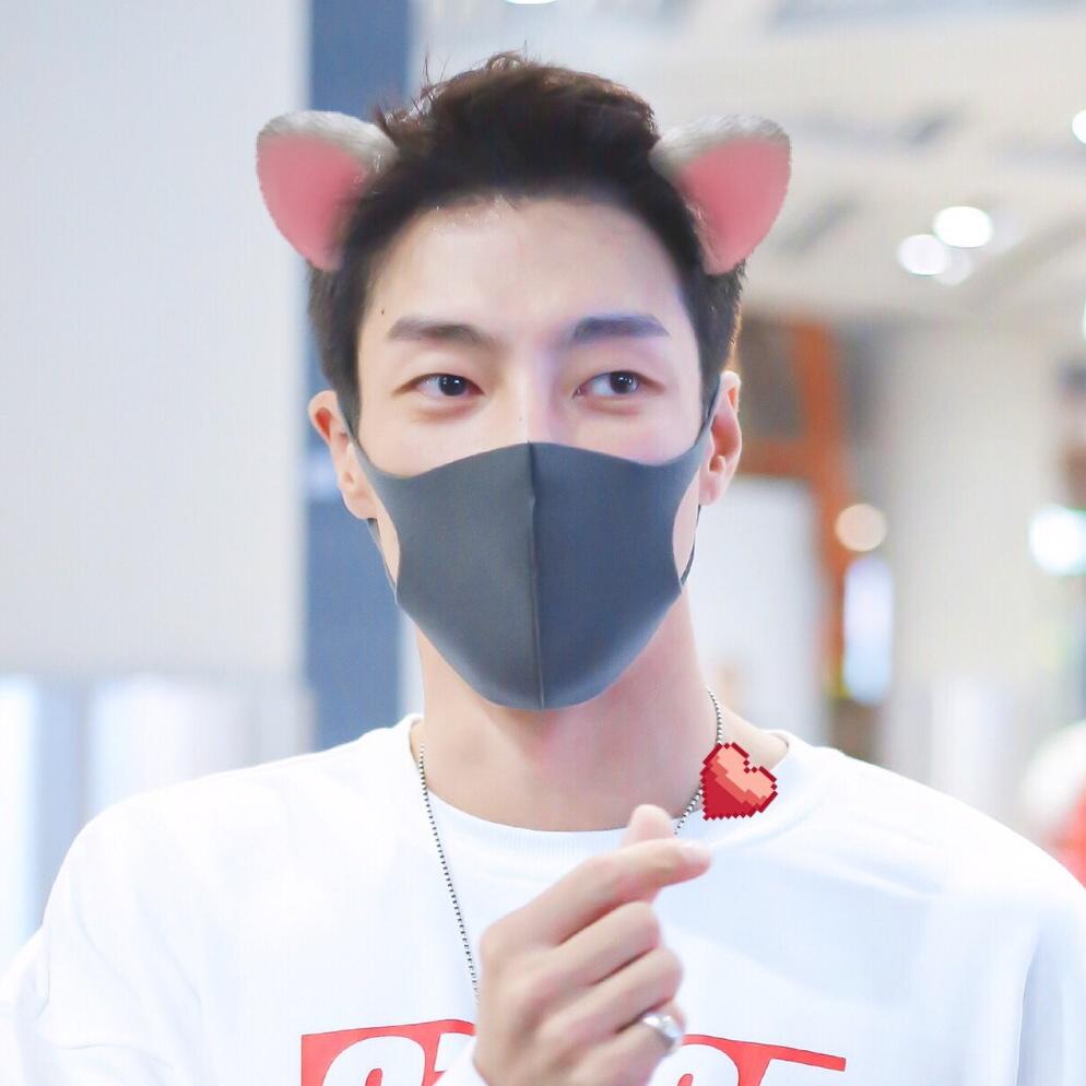 他说他再也不相信真爱