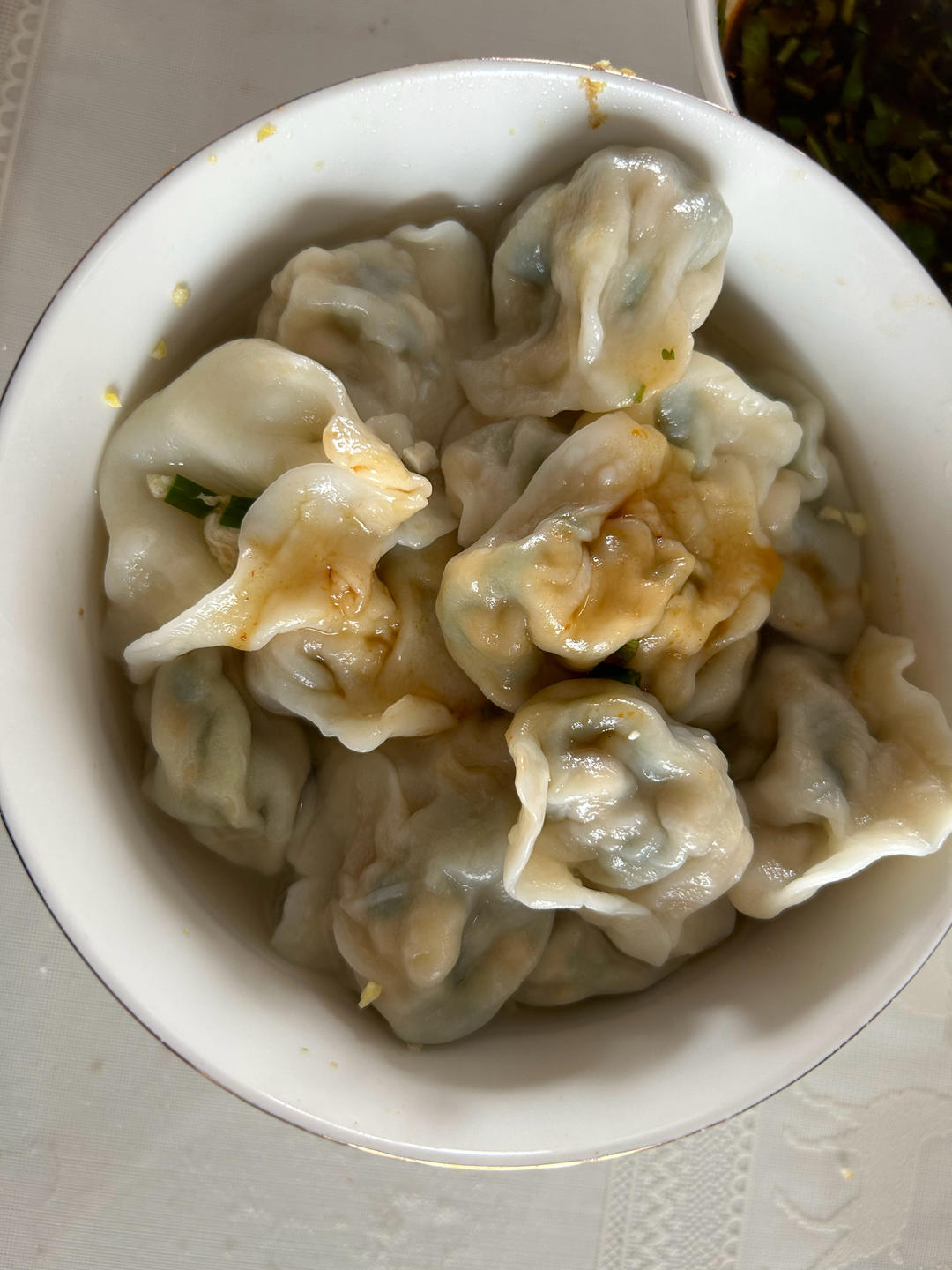 鸡蛋韭菜豆腐饺子