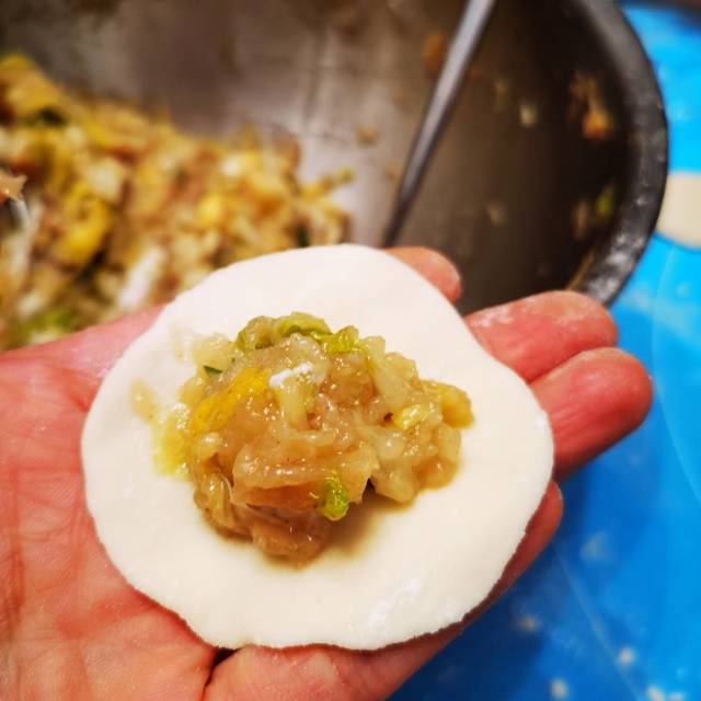 手工揉面三分钟，又韧又薄又好包的饺子皮