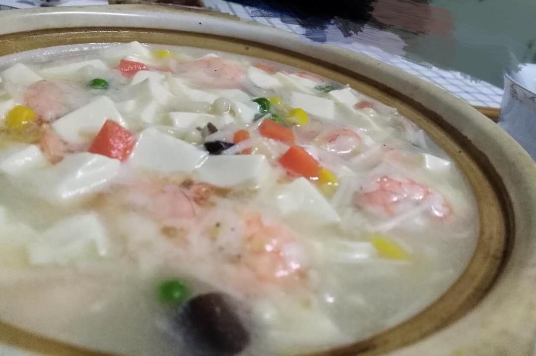 虾仁豆腐煲