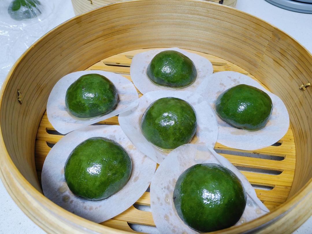 艾草青团，网红咸蛋黄肉松馅和传统豆沙馅