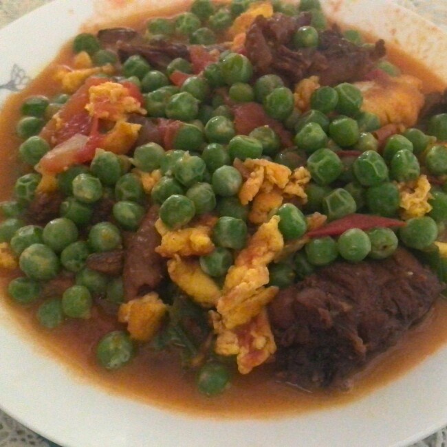 西红柿炒鸡蛋豌豆