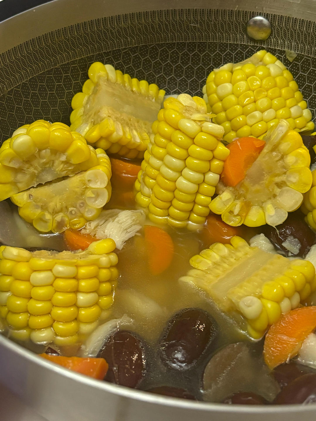 连吃三碗的玉米山药排骨汤