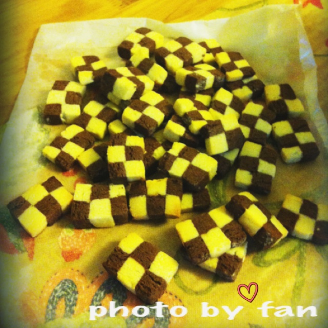 双色小棋格饼干