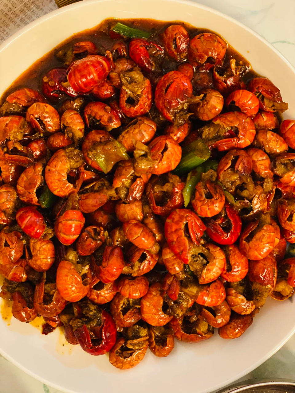 夏日夜市烧烤摊的灵魂-麻辣龙虾尾