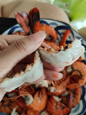 一虾两吃~椒盐虾头&蒜蓉洋葱炒虾的做法 步骤7