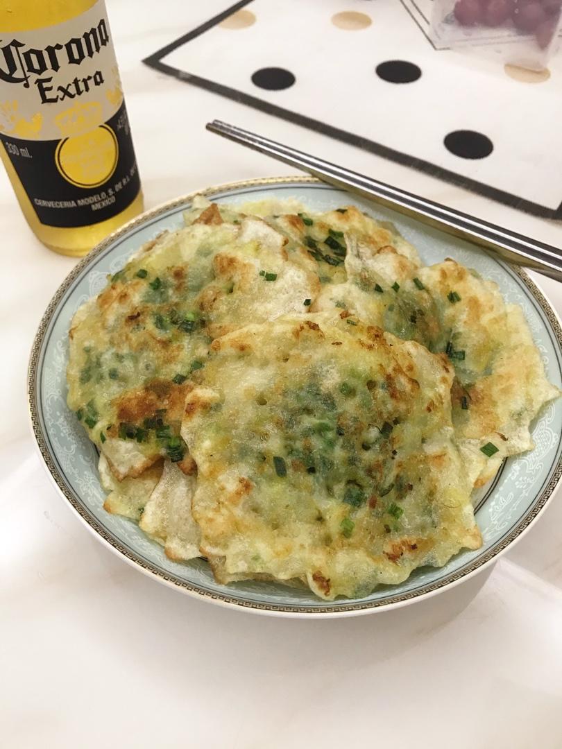 饺子皮做韭菜千层饼