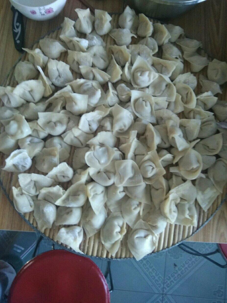 韭菜猪肉饺子(最简单最好吃又最多汁的饺子)