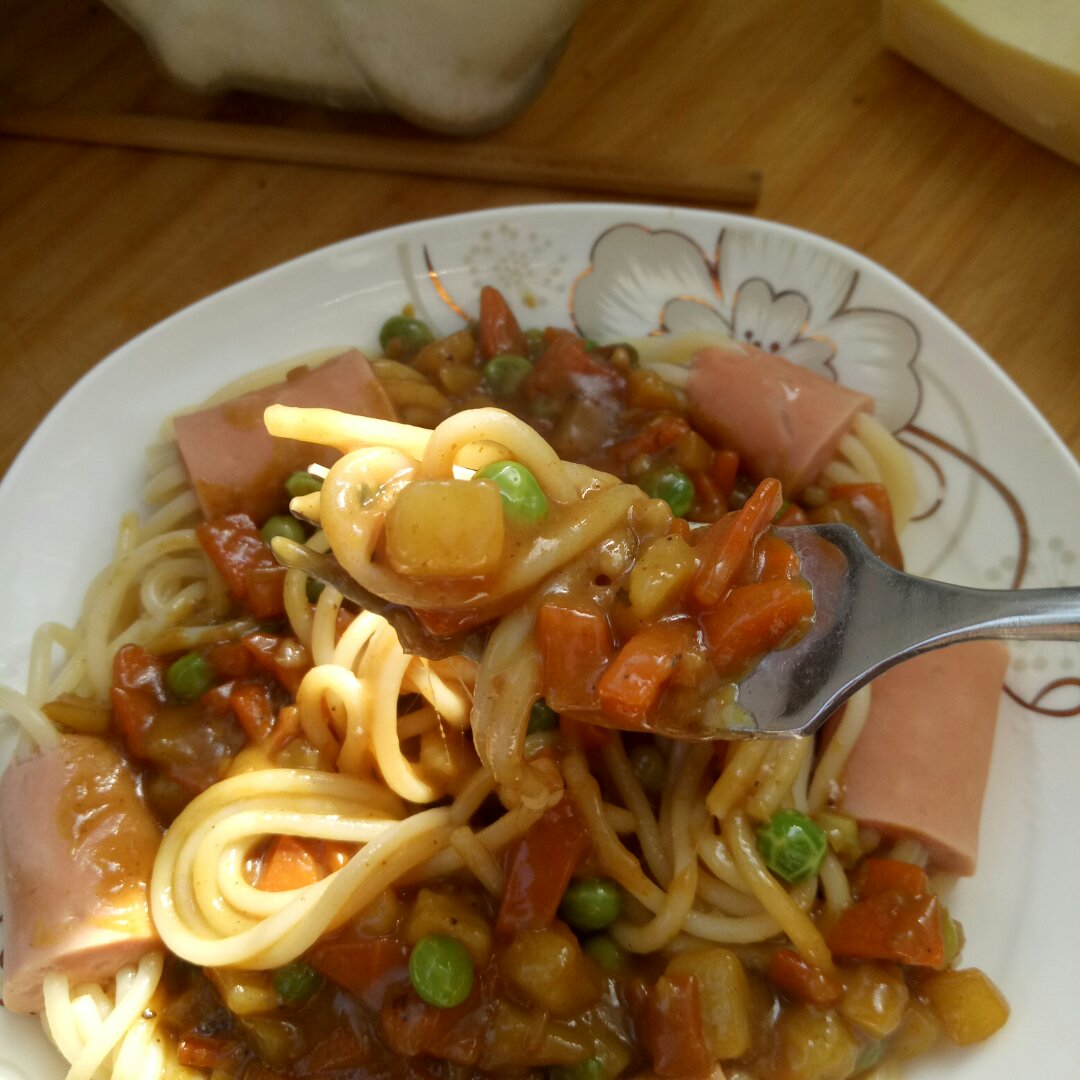 咖喱芝士穿肠意面